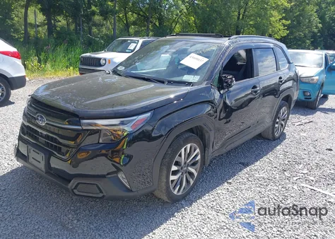 2025 Subaru Forester Touring z USA, uszkodzony, nr VIN JF2SLDTC9SH536612